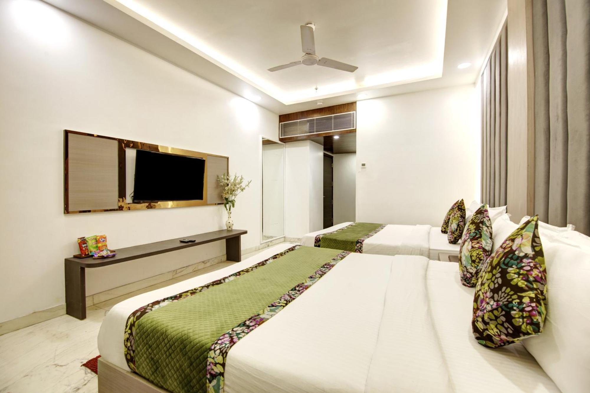 Hotel All Iz Well-By Haveliya Hotels- Traveller'S Choice Award Winner 2025 New Delhi Buitenkant foto