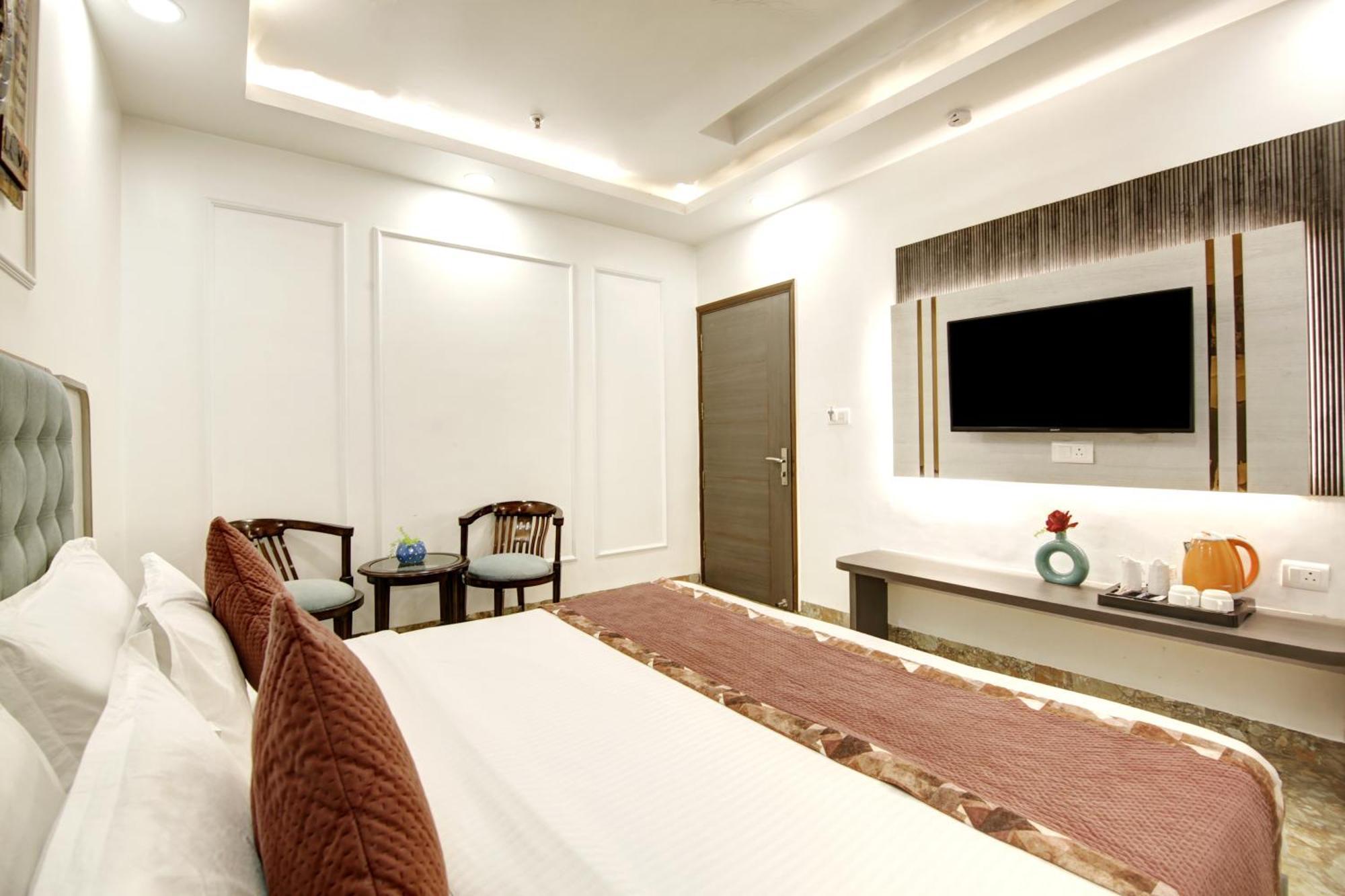 Hotel All Iz Well-By Haveliya Hotels- Traveller'S Choice Award Winner 2025 New Delhi Buitenkant foto