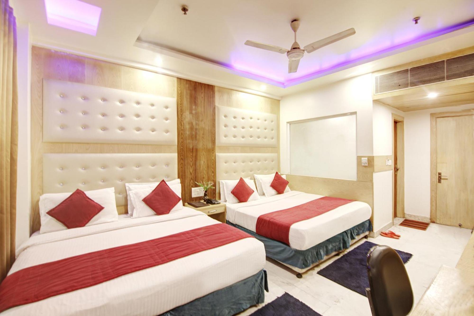 Hotel All Iz Well-By Haveliya Hotels- Traveller'S Choice Award Winner 2025 New Delhi Buitenkant foto
