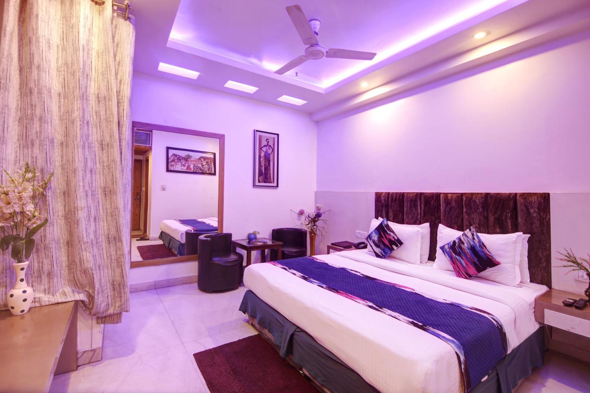 Hotel All Iz Well-By Haveliya Hotels- Traveller'S Choice Award Winner 2025 New Delhi Buitenkant foto