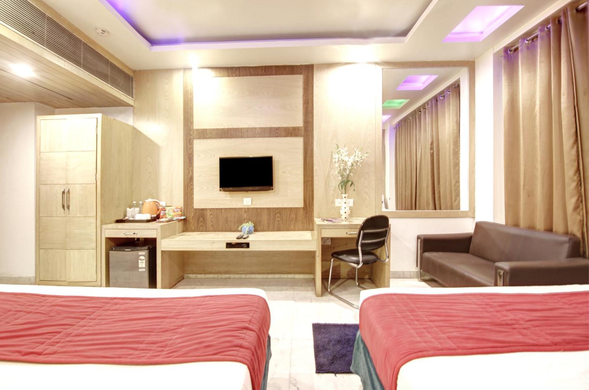 Hotel All Iz Well-By Haveliya Hotels- Traveller'S Choice Award Winner 2025 New Delhi Buitenkant foto