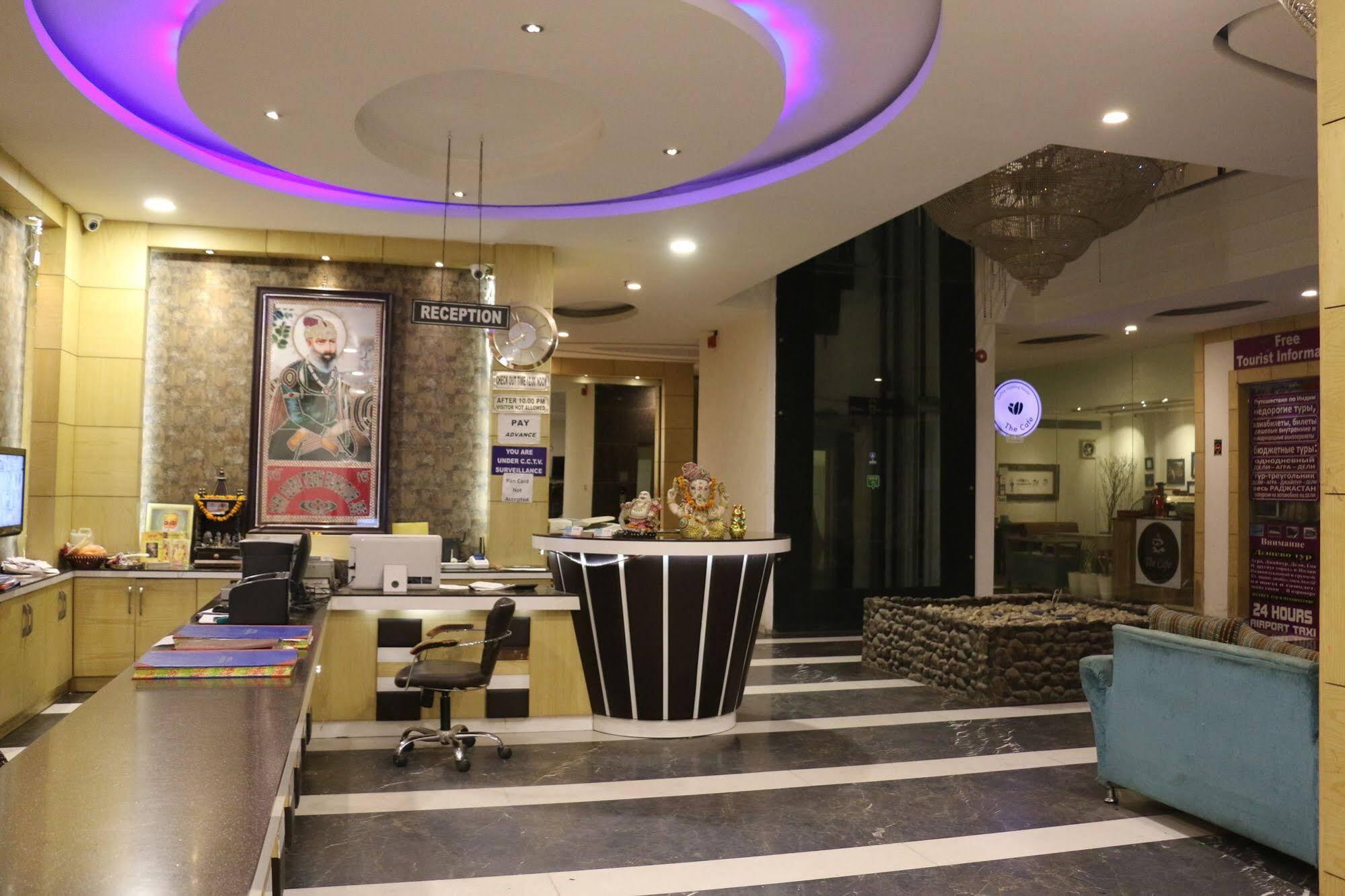 Hotel All Iz Well-By Haveliya Hotels- Traveller'S Choice Award Winner 2025 New Delhi Buitenkant foto